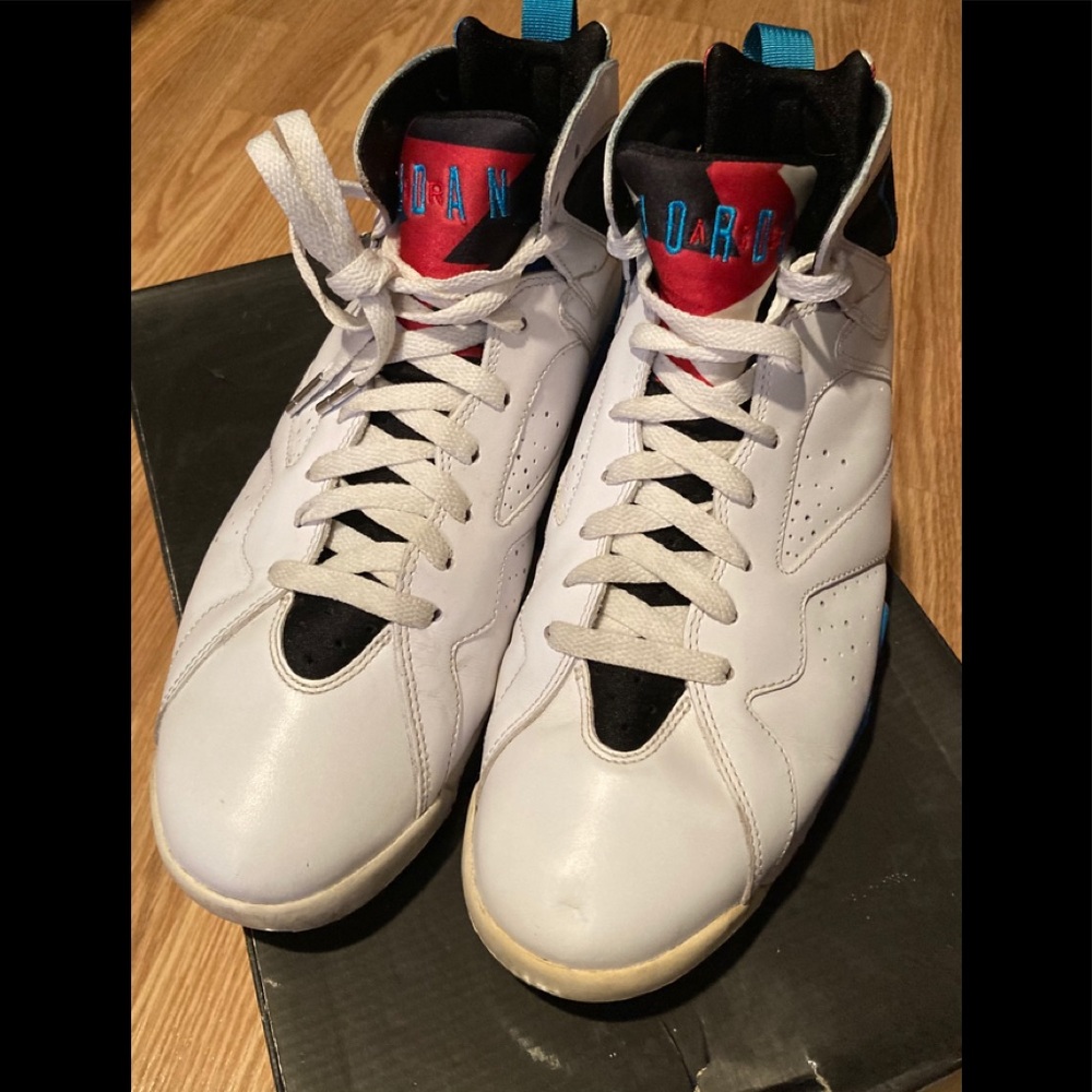 Jordan retro 7’s size 10